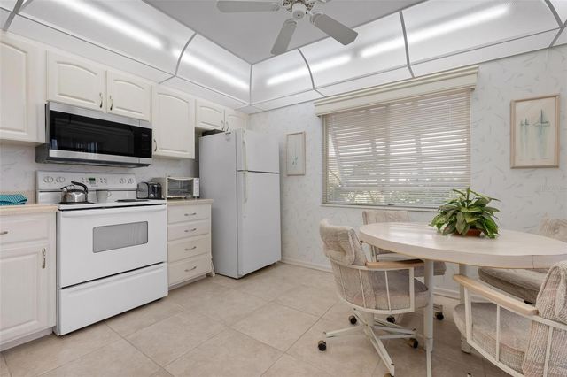 270 CERROMAR WAY S 57, Venice, FL 34293