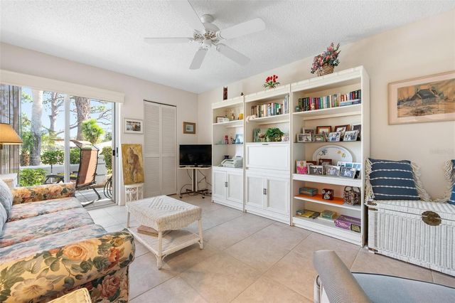 270 CERROMAR WAY S 57, Venice, FL 34293