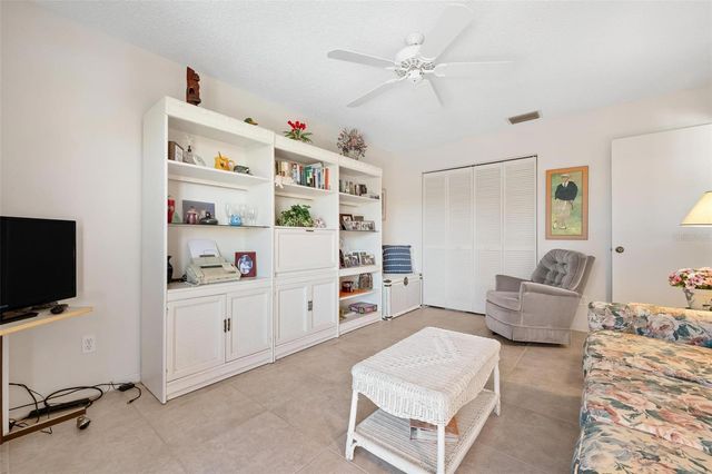 270 CERROMAR WAY S 57, Venice, FL 34293