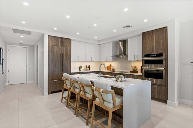 275 1ST AVENUE S 2703, St Petersburg, FL 33701