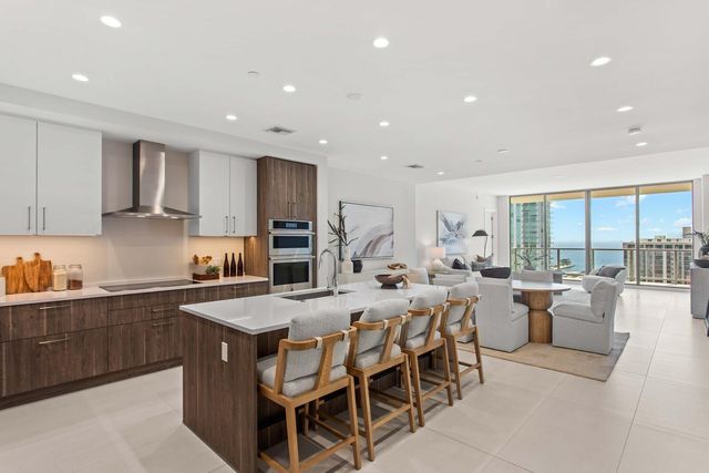 275 1ST AVENUE S 2703, St Petersburg, FL 33701