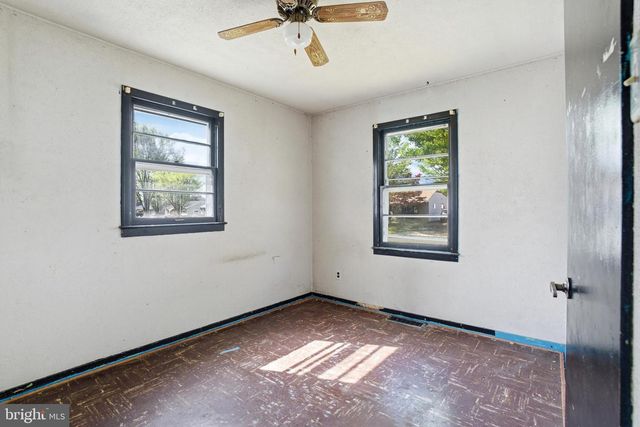 1402 SUSAN AVE, Croydon, PA 19021