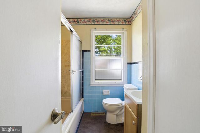 1402 SUSAN AVE, Croydon, PA 19021