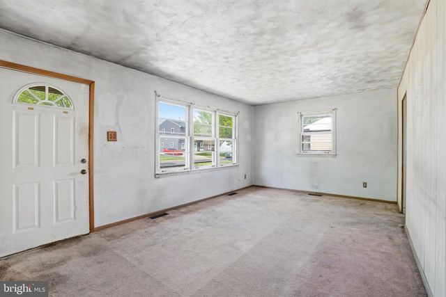 1402 SUSAN AVE, Croydon, PA 19021