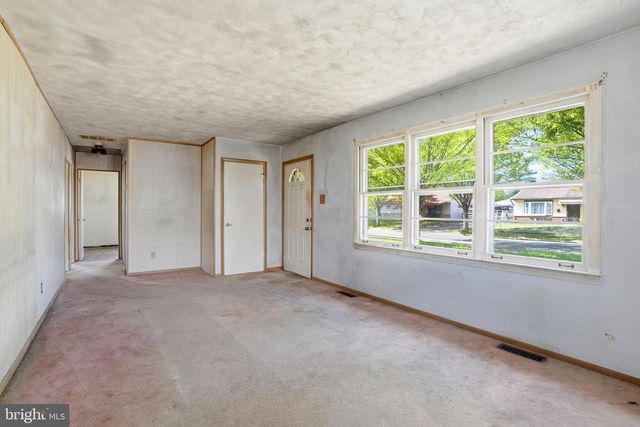 1402 SUSAN AVE, Croydon, PA 19021