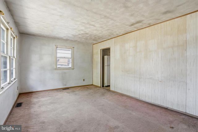 1402 SUSAN AVE, Croydon, PA 19021