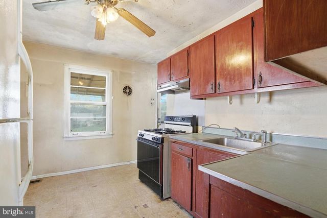 1402 SUSAN AVE, Croydon, PA 19021