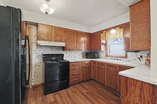 2719 S El Rancho, Wichita, KS 67216