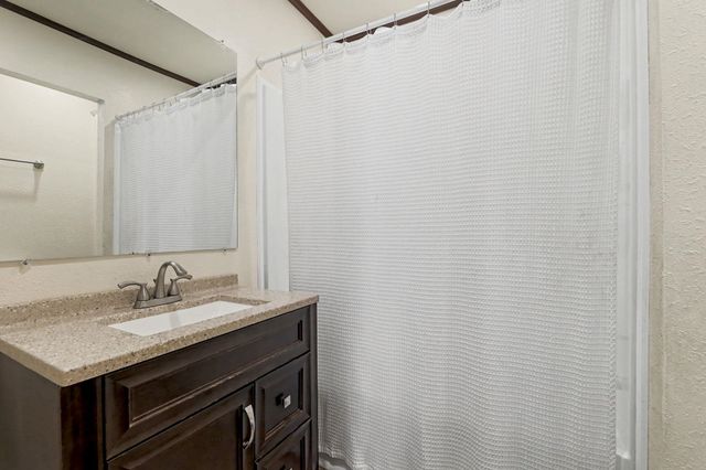 2719 S El Rancho, Wichita, KS 67216