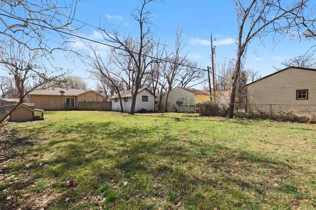 2719 S El Rancho, Wichita, KS 67216