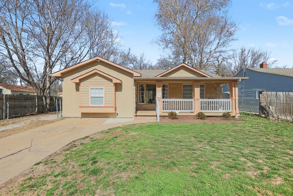 2719 S El Rancho, Wichita, KS 67216