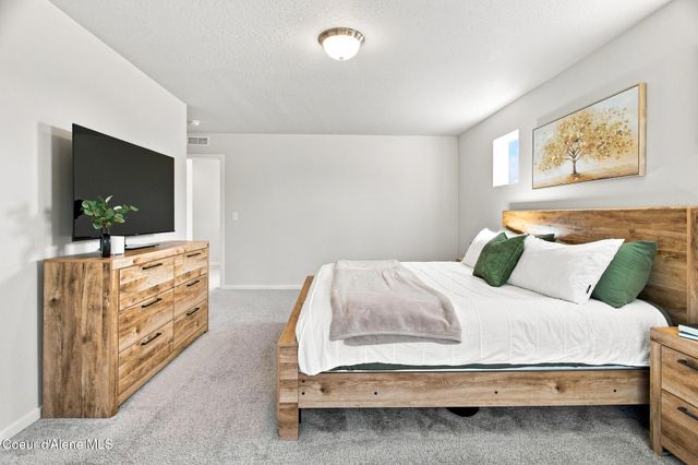 501 E Burdock Loop, Hayden, ID 83835