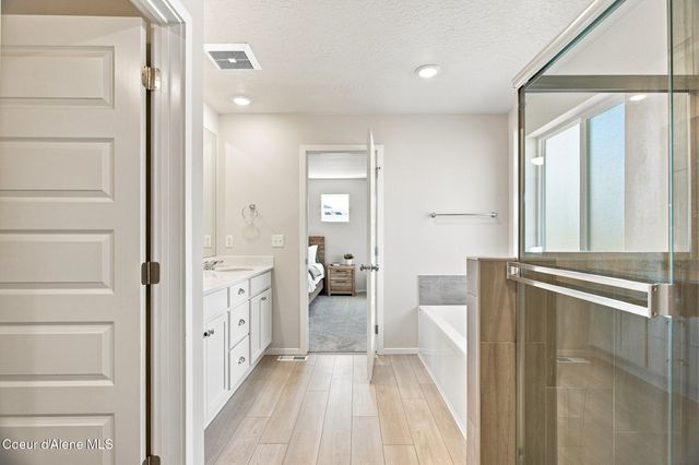 501 E Burdock Loop, Hayden, ID 83835