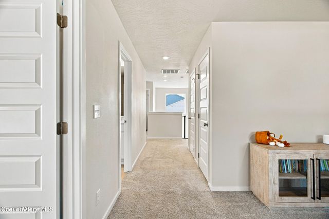 501 E Burdock Loop, Hayden, ID 83835