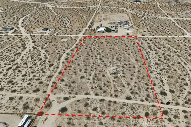 5 Joshua Tree, Johnson Valley, CA 92285