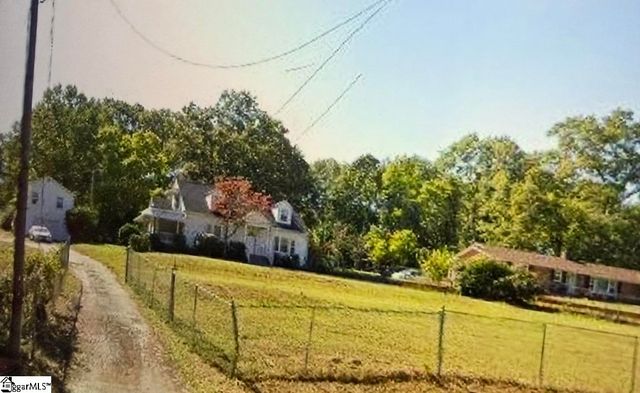 2819 Poinsett Highway, Greenville, SC 29609