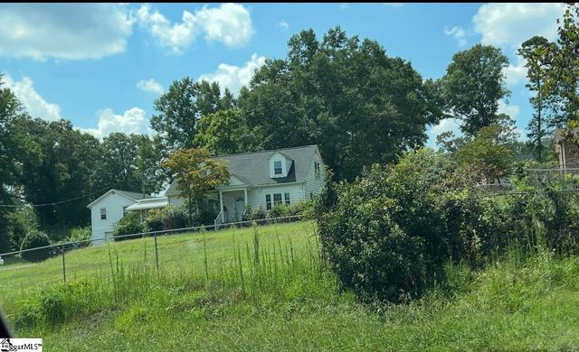 2819 Poinsett Highway, Greenville, SC 29609