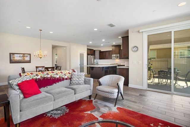 3510 Edington Dr, Rancho Cordova, CA 95742