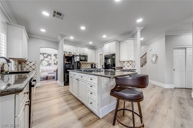 5668 Wild Olive Street, Las Vegas, NV 89118