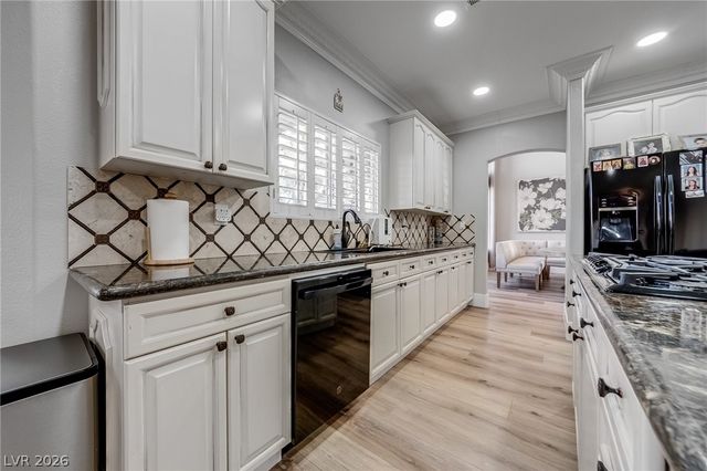 5668 Wild Olive Street, Las Vegas, NV 89118