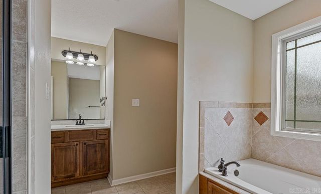 4816 Ocean Drive, Jonesboro, AR 72405