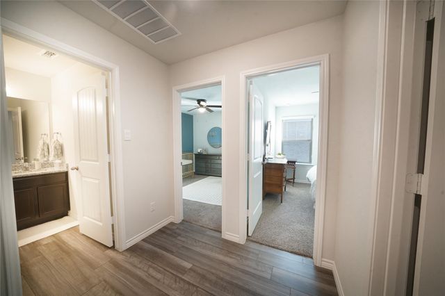 3884 Lorenzen CT, Belton, TX 76513