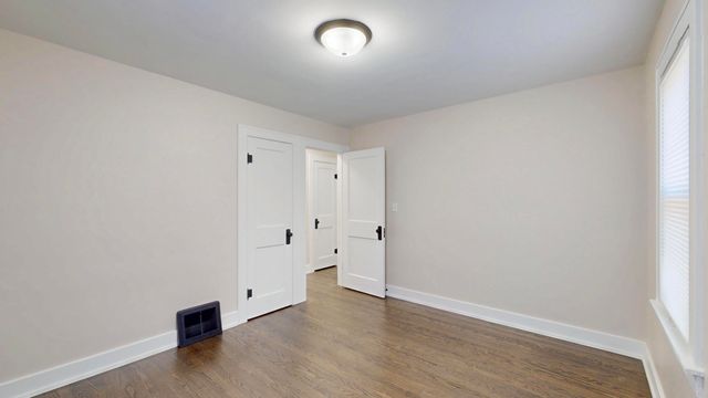 2310 W 73rd Avenue, Merrillville, IN 46410