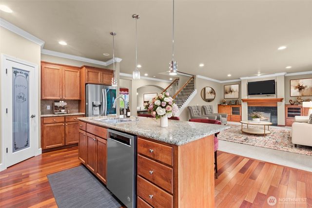 8110 113th Street Ct E, Puyallup, WA 98373