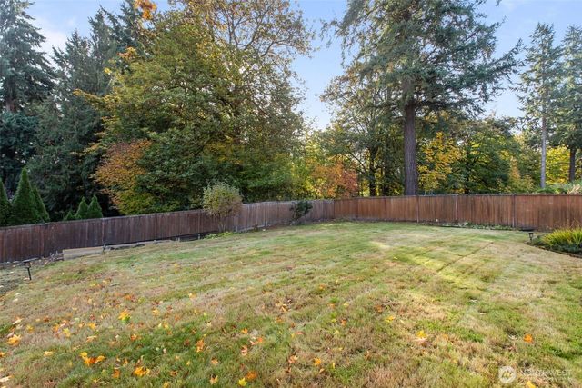 8110 113th Street Ct E, Puyallup, WA 98373