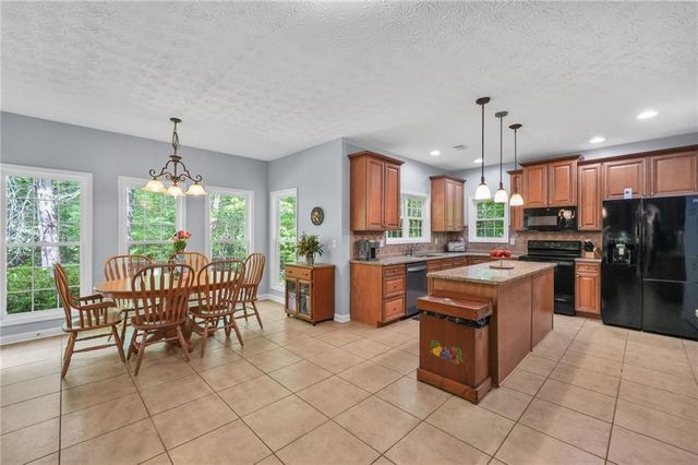 8862 Hectare Road, Winston, GA 30187