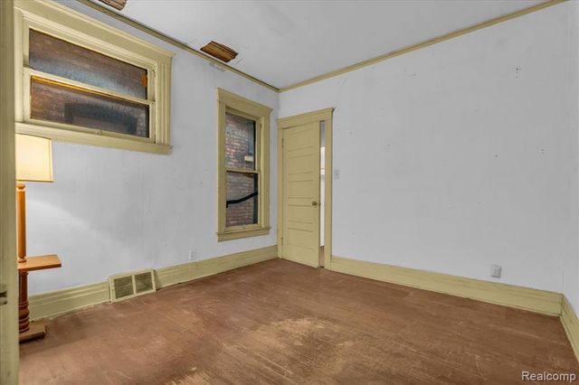 5828 4th Street, Detroit, MI 48202