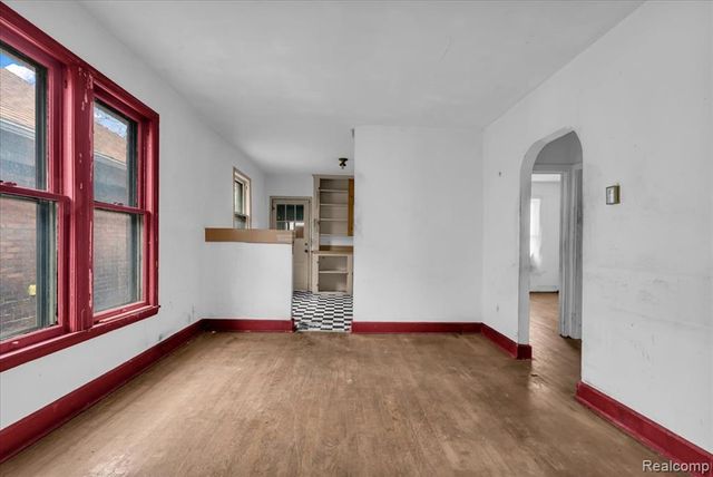 5828 4th Street, Detroit, MI 48202