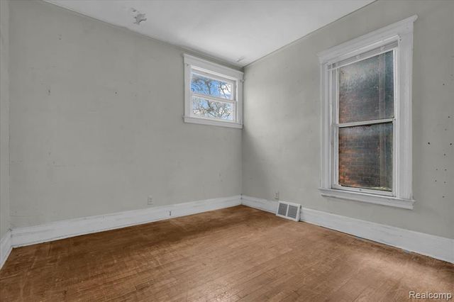 5828 4th Street, Detroit, MI 48202