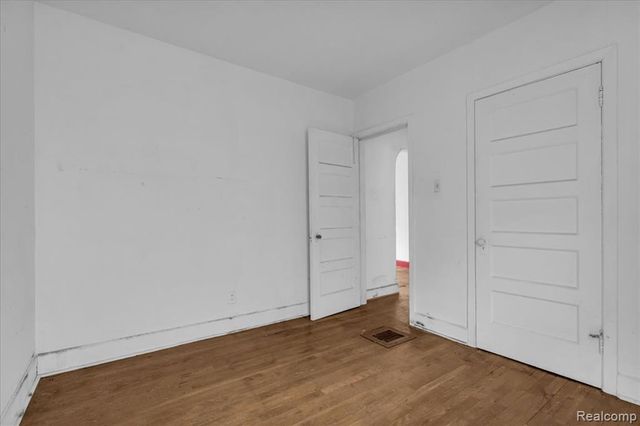 5828 4th Street, Detroit, MI 48202