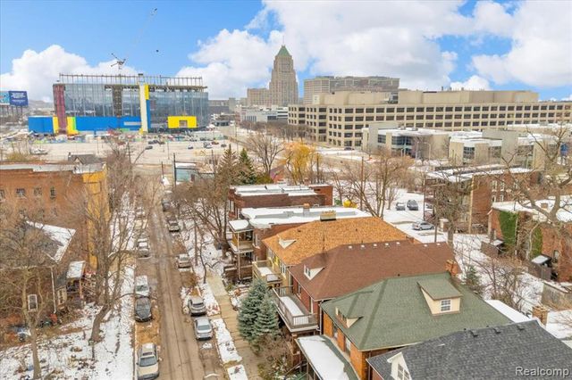 5828 4th Street, Detroit, MI 48202