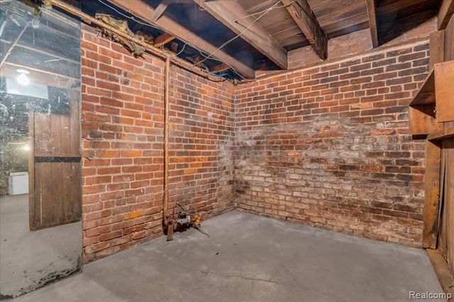 5828 4th Street, Detroit, MI 48202