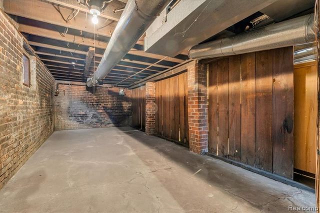 5828 4th Street, Detroit, MI 48202