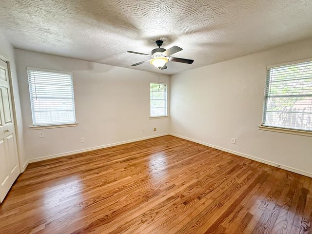 2424 Dorrington Drive, Dallas, TX 75228