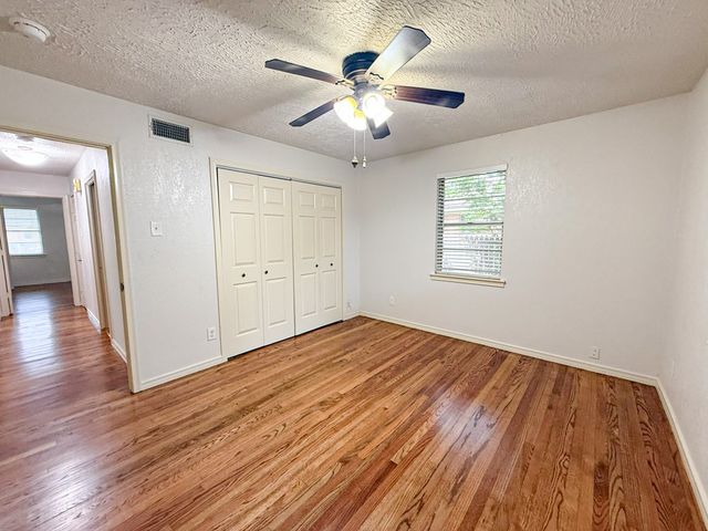 2424 Dorrington Drive, Dallas, TX 75228