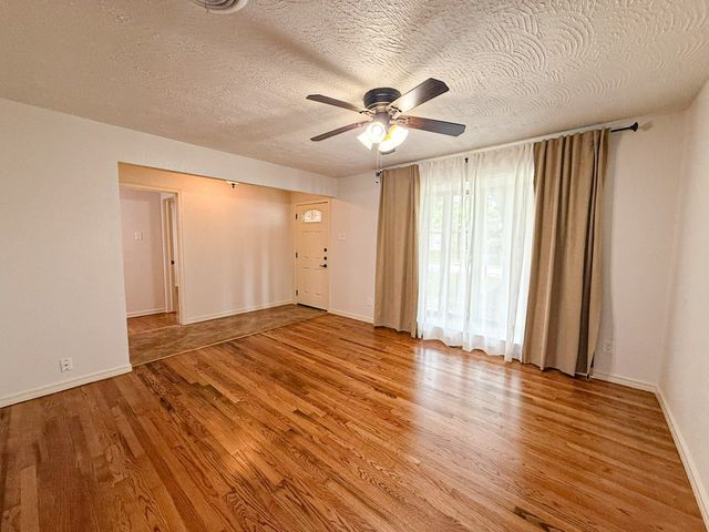 2424 Dorrington Drive, Dallas, TX 75228