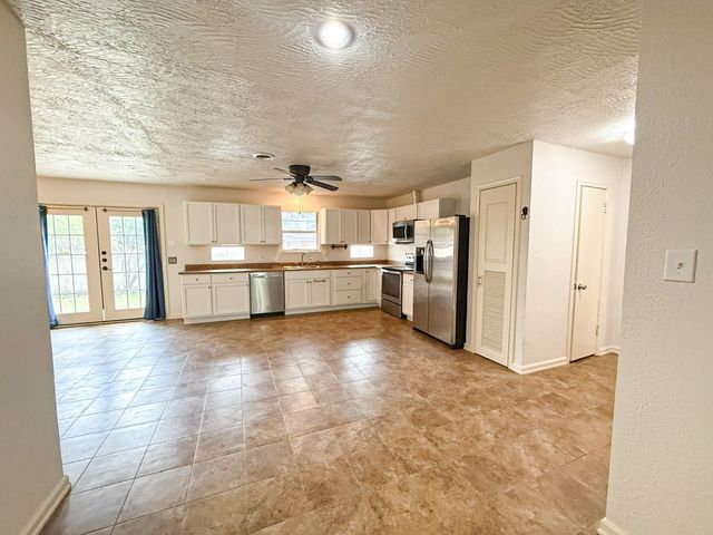 2424 Dorrington Drive, Dallas, TX 75228