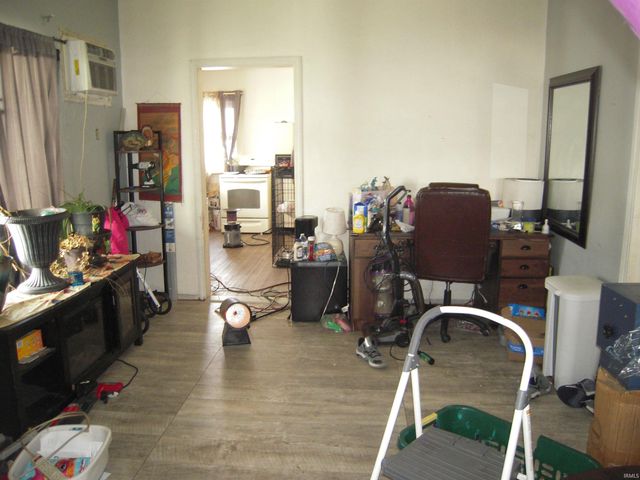 1821 W Sample St, South Bend, IN 46619