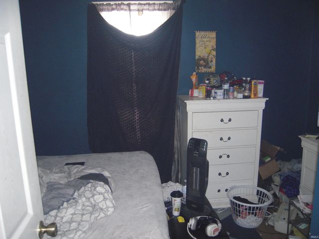 1821 W Sample St, South Bend, IN 46619