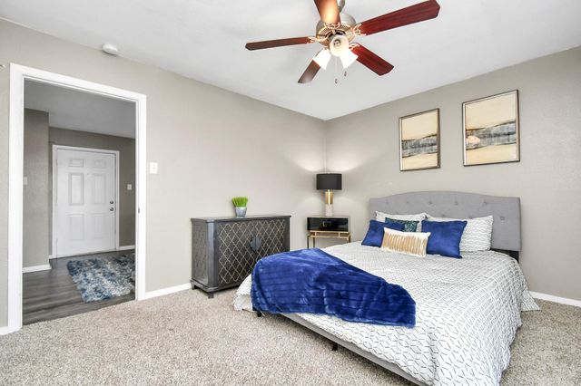 12211 Fondren 704, Houston, TX 77035