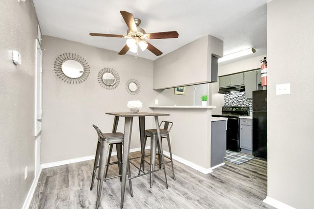 12211 Fondren 704, Houston, TX 77035