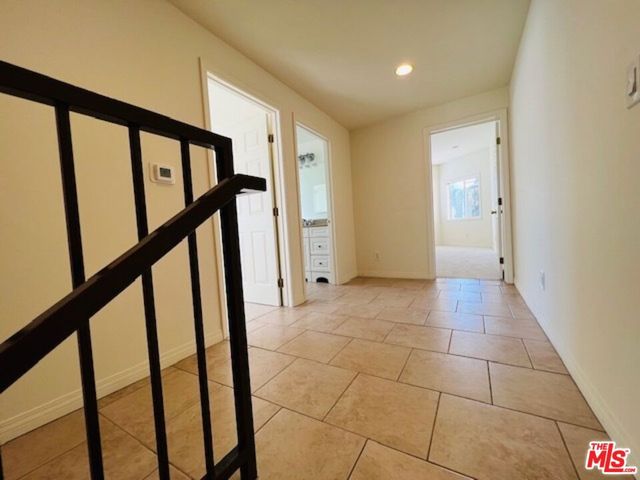 520 Columbia Avenue, Los Angeles, CA 90017