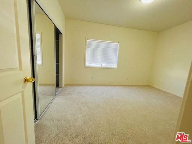 520 Columbia Avenue, Los Angeles, CA 90017