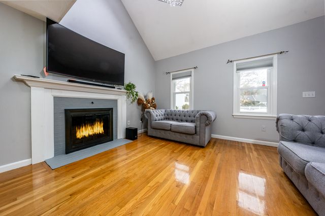 51 Larch Lane, Centerville, MA 02632