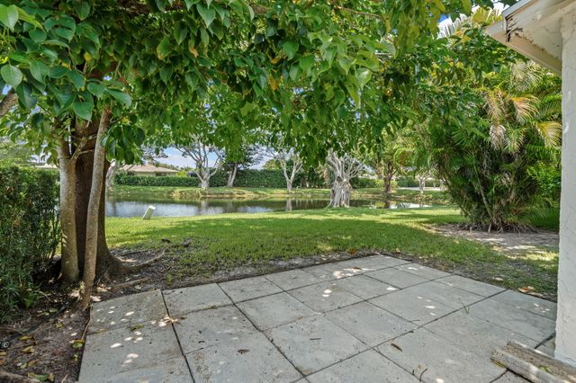 7543 Volley Place, Greenacres, FL 33467