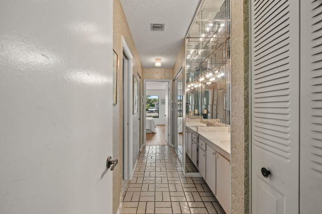 7543 Volley Place, Greenacres, FL 33467